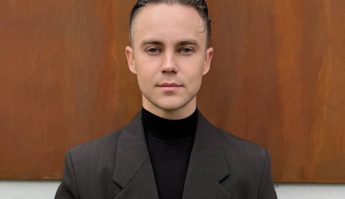 Артем Пивоваров