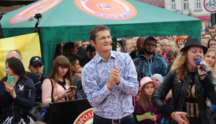 "Караоке на Майдані"  Ігор Кондратюк