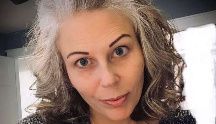 Джулия Эванс