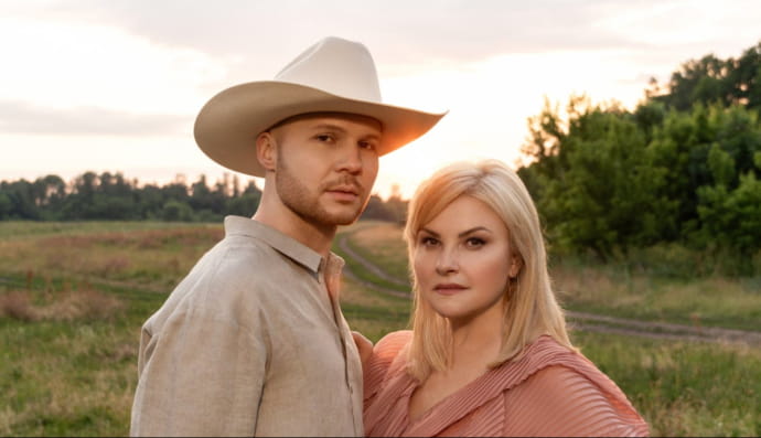 Мария Бурмака и Vlad Darwin