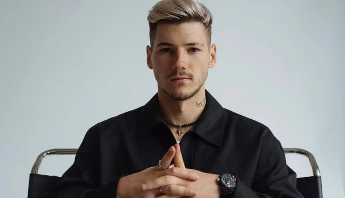 Александр Волошин