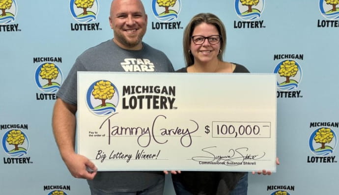 Победительница лотереи