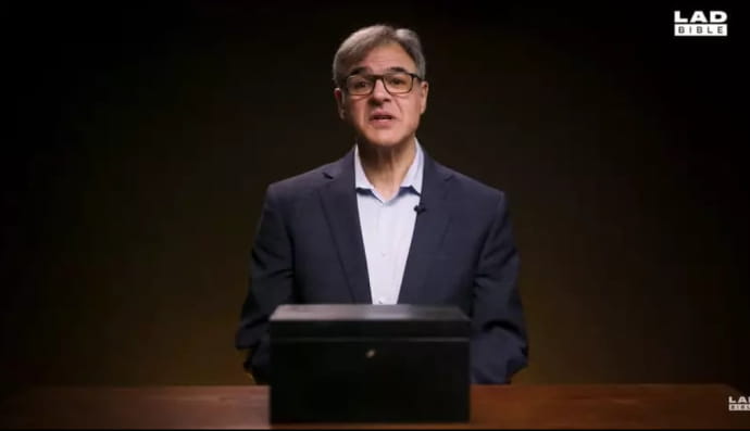 Джон Кіріаку 