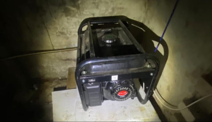 Генератор, який використовувала пара з Ірпеня