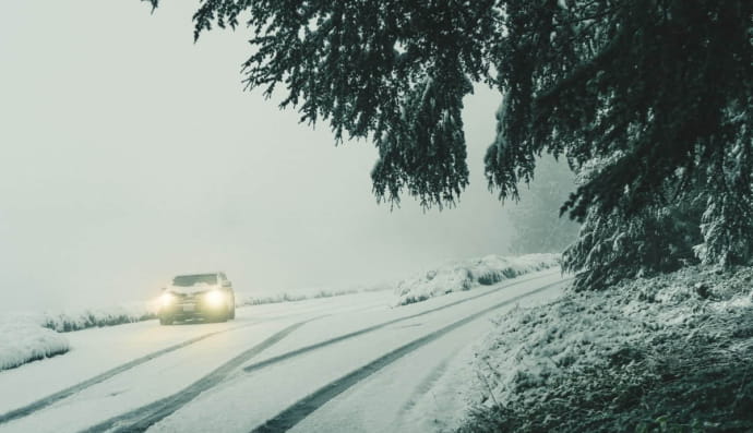 Автомобіль взимку