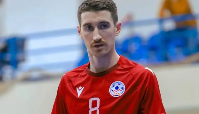 Денис Нєвєдров 