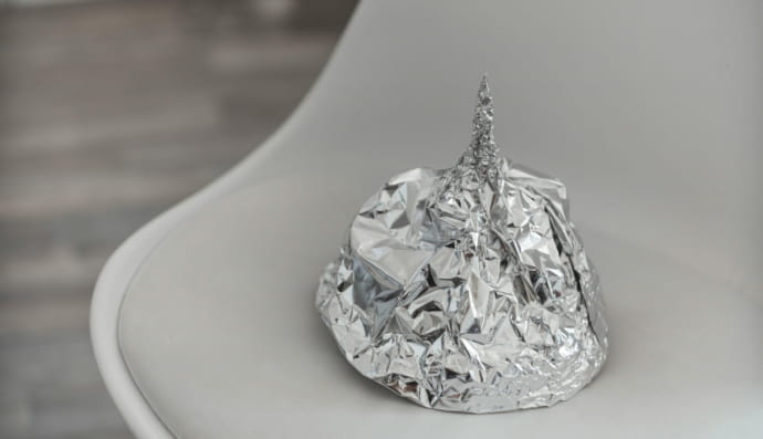 Шляпа из фольги