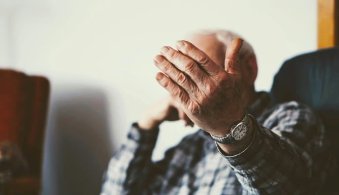 Пожилой мужчина