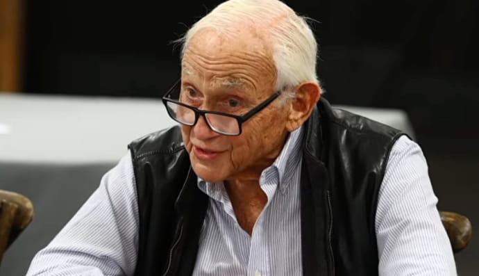 Леслі Векснер