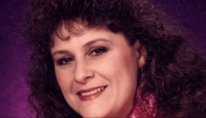 Мішель Лін Хандлі 