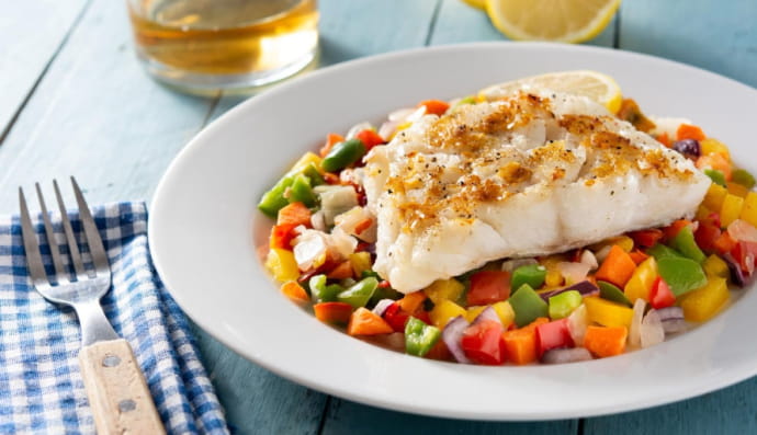 Запечена форель з овочевою подушкою