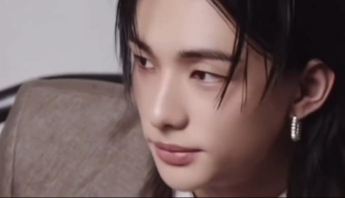 Учасник южнокорейской группы Stray Kids Хёнджин