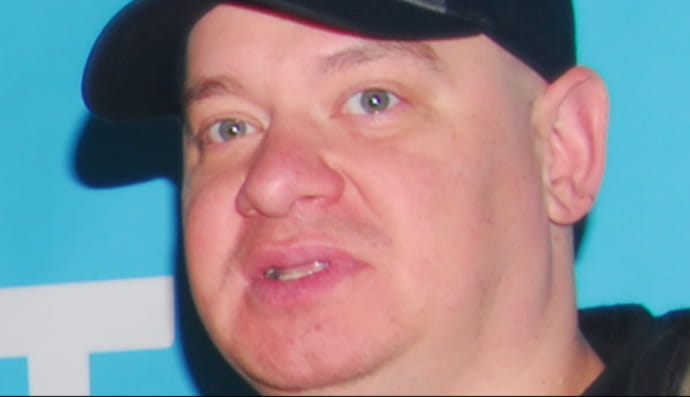 //