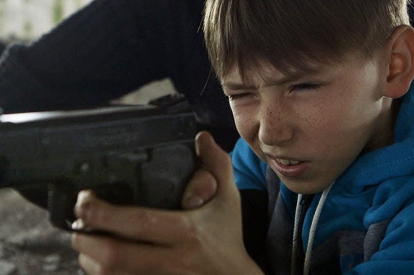 Кадр из фильма "Отдаленный лай собак"