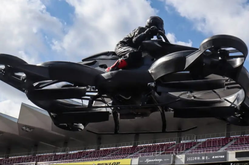 У Японії створили мотоцикл, що літає