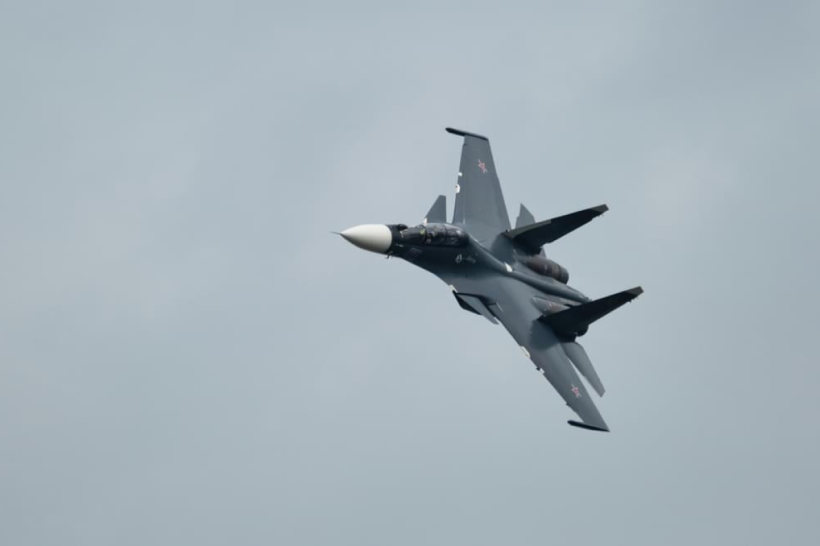 російський літак Су-30