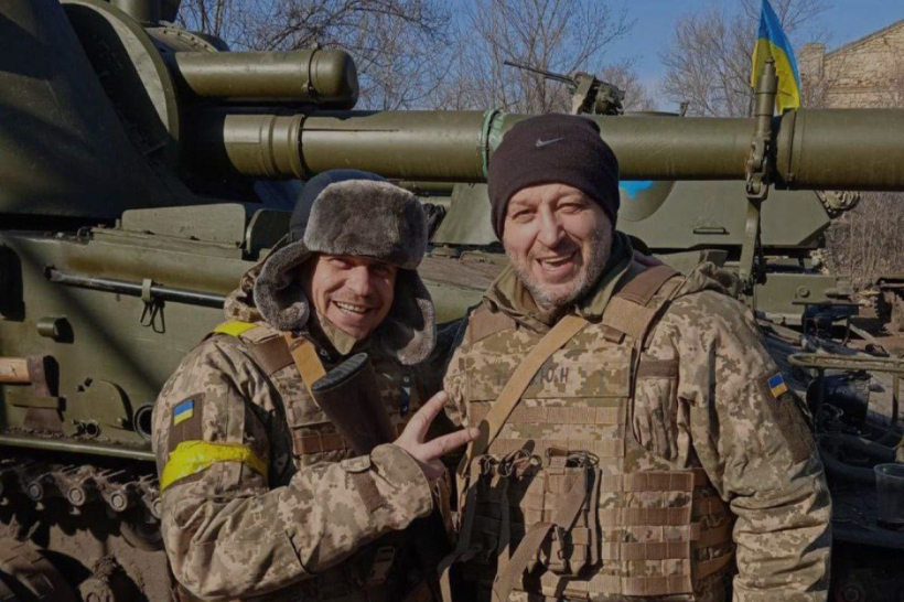 Юрий Вернидуб (справа)