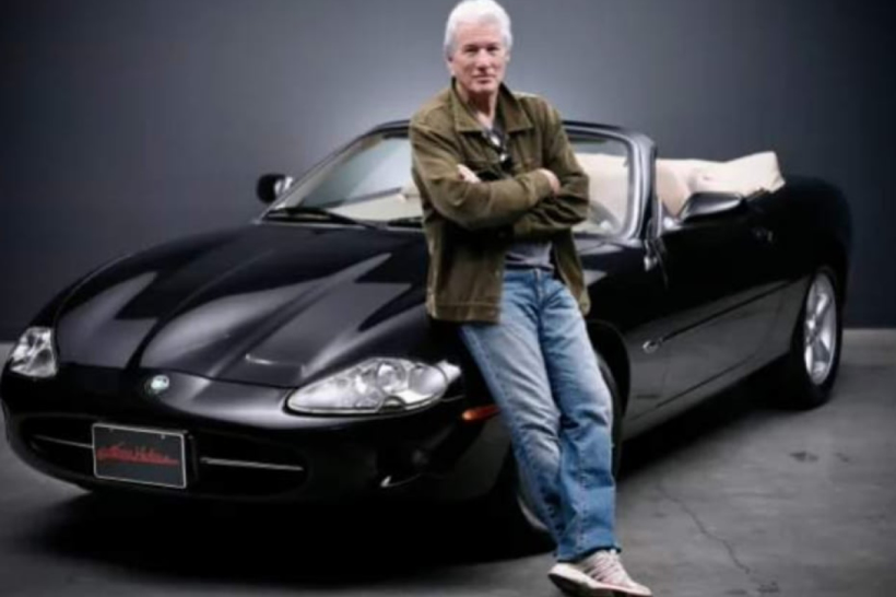 Річард Гір пожертвує своє авто на допомогу постраждалим від війни в Україні