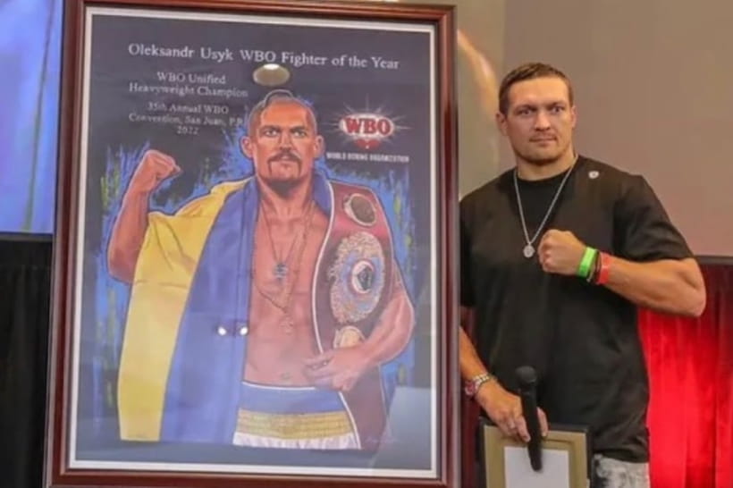 Александр Усик
