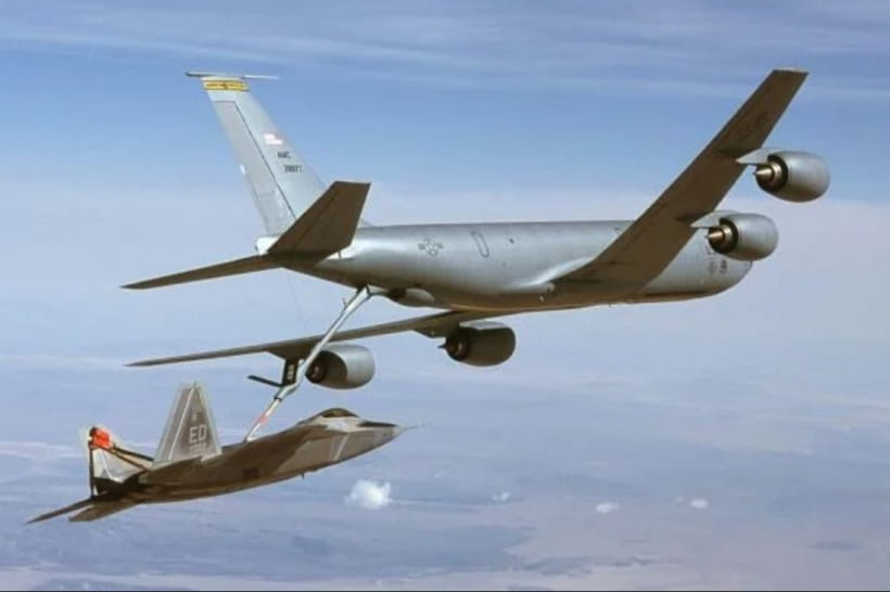 KC-135 Stratotanker