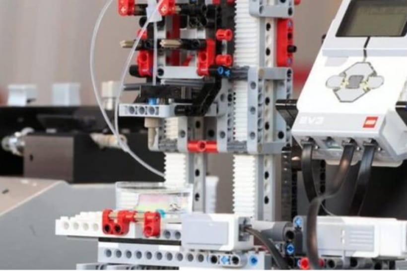 Ученые создали 3D-принтер из деталей Lego