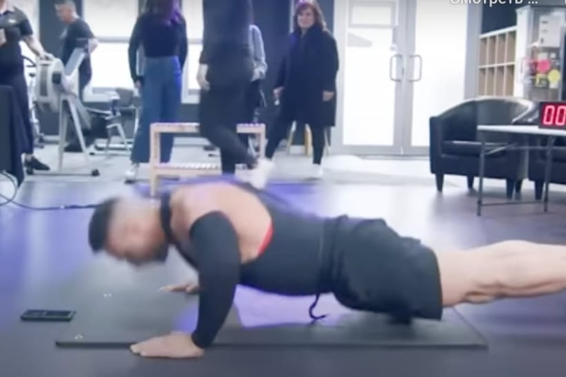 Австралієць зробив 3249 відтискань від підлоги за годину і встановив рекорд