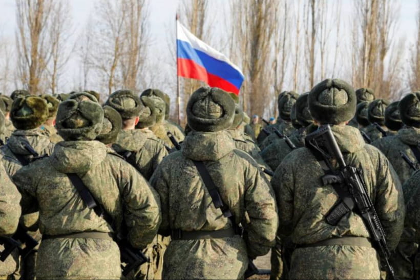 російські військові