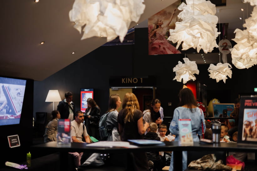 Дебютний показ