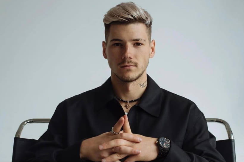 Александр Волошин