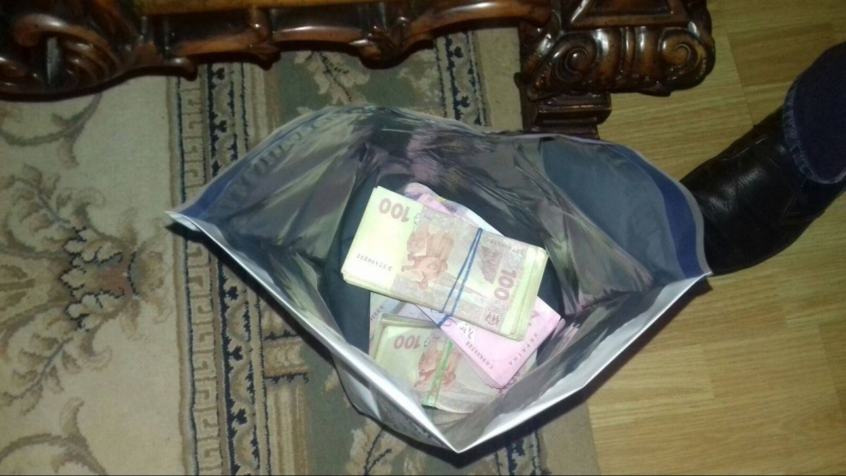 на заході України викрили масштабне виробництво сурогатного алкоголю