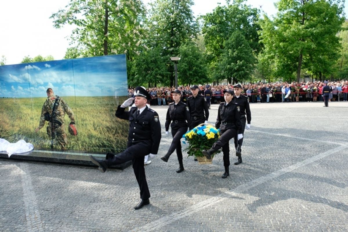Алея пам’яті загиблих бійців АТО в Дніпрі