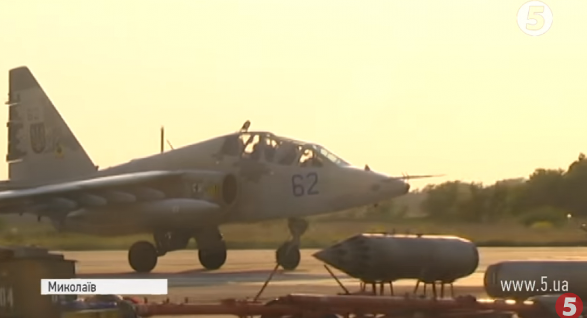 Молоді пілоти за СУ-25