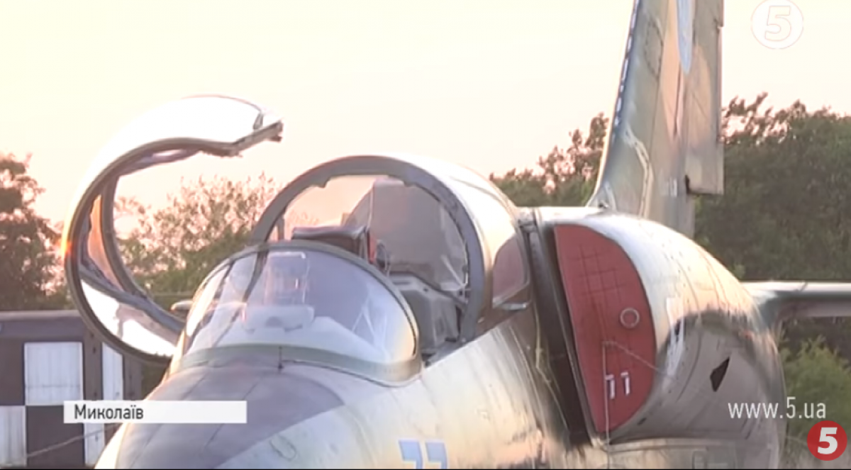 Молоді пілоти за СУ-25
