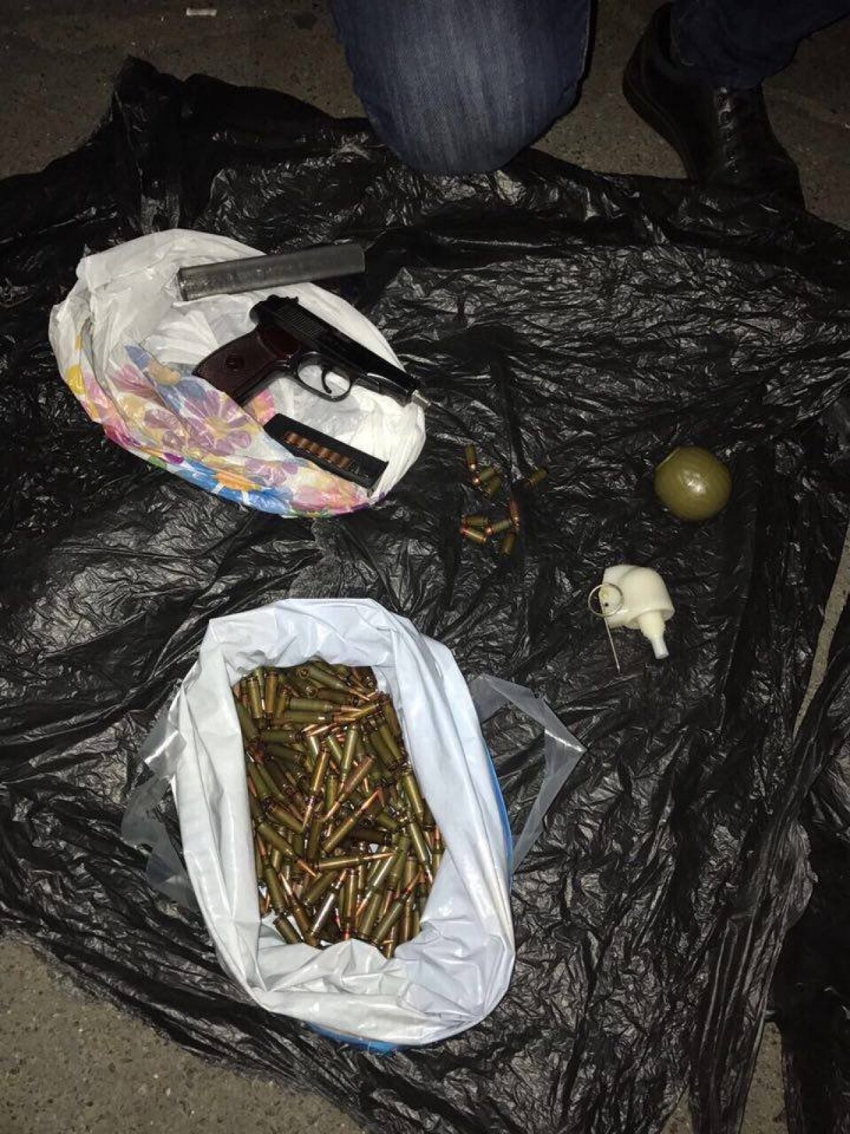 У Києві затримали торговців зброєю з АТО