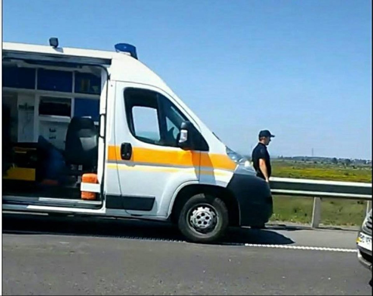 На Львівщині автобус з пасажирам влетів у відбійник