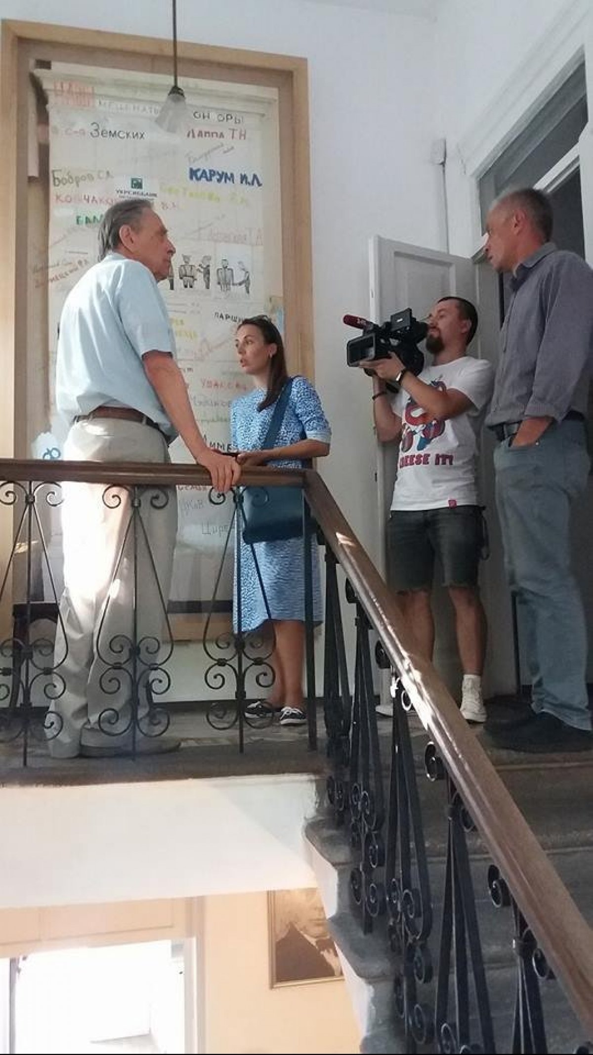 На дом Булгакова протягом доби утворилися метрові тріщини
