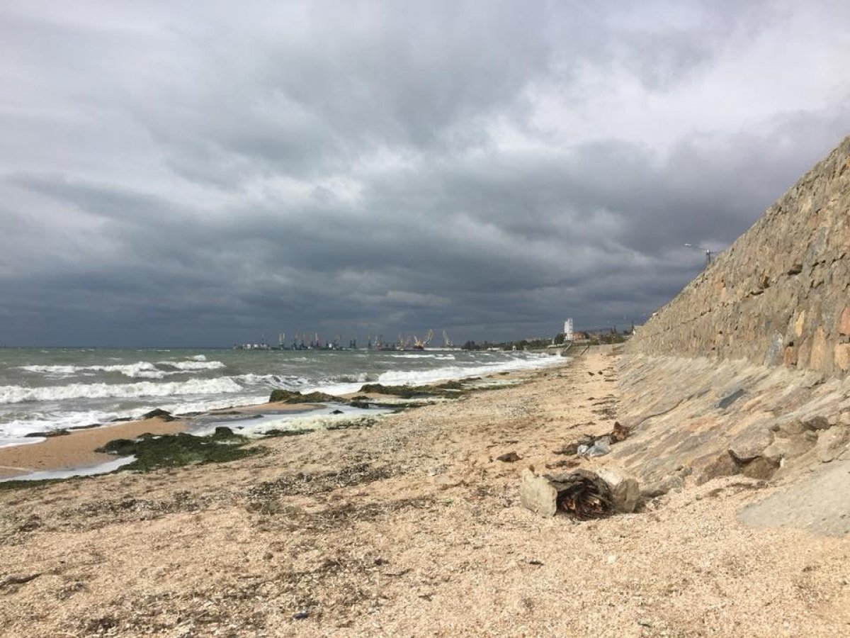 Бердянськ восени, море