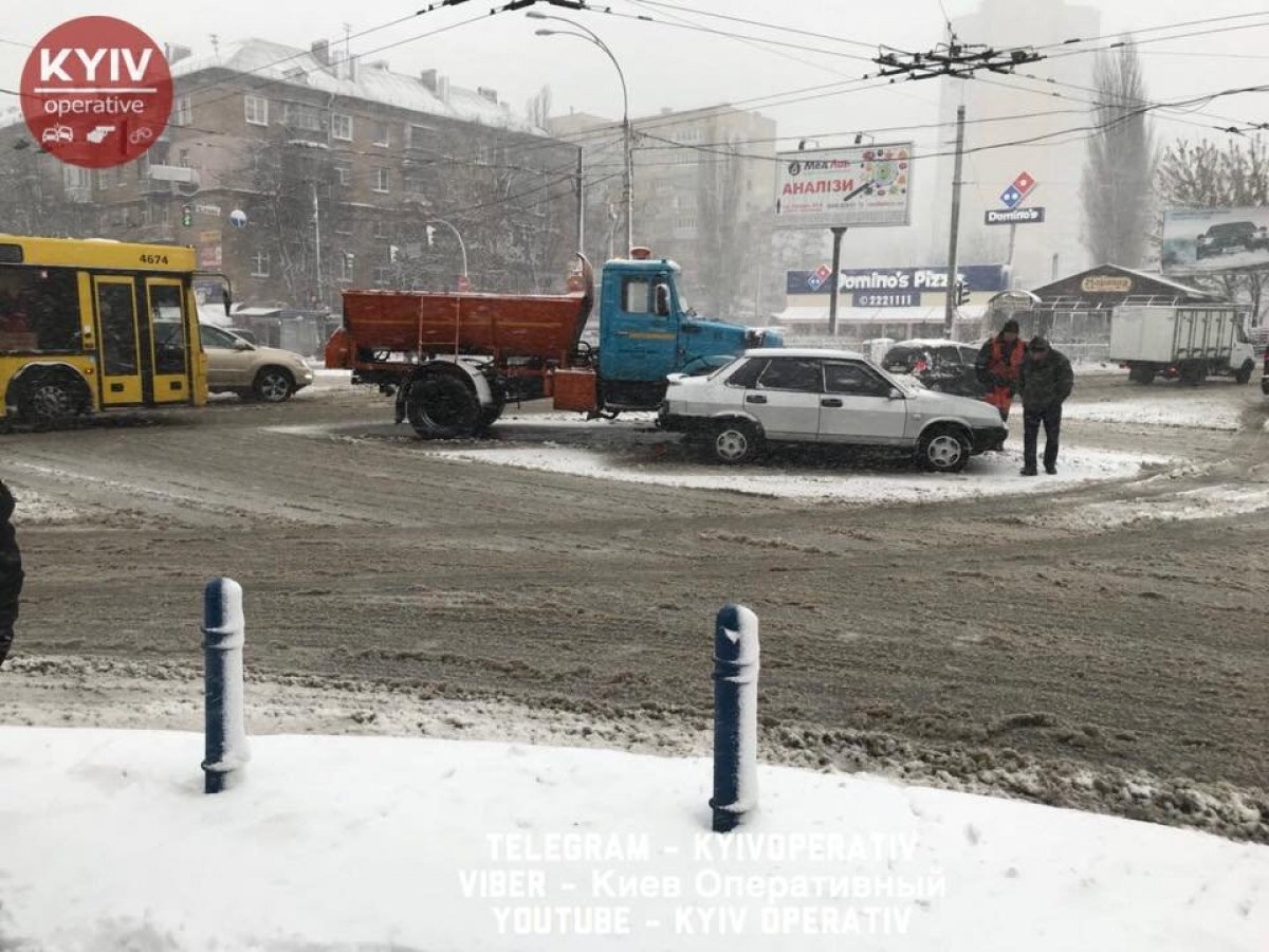 Київ сніг ДТП