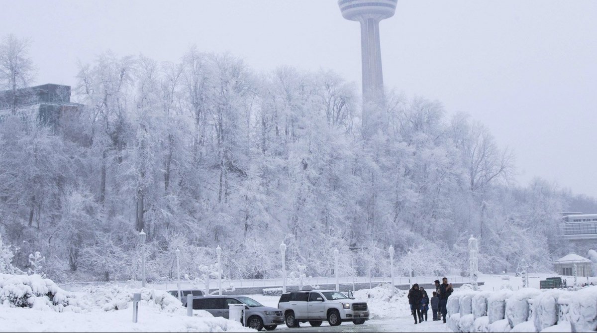 замерз Ніагарський водоспад