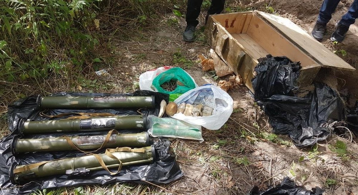 У Києві виявили схрон із РПГ та вибухівкою