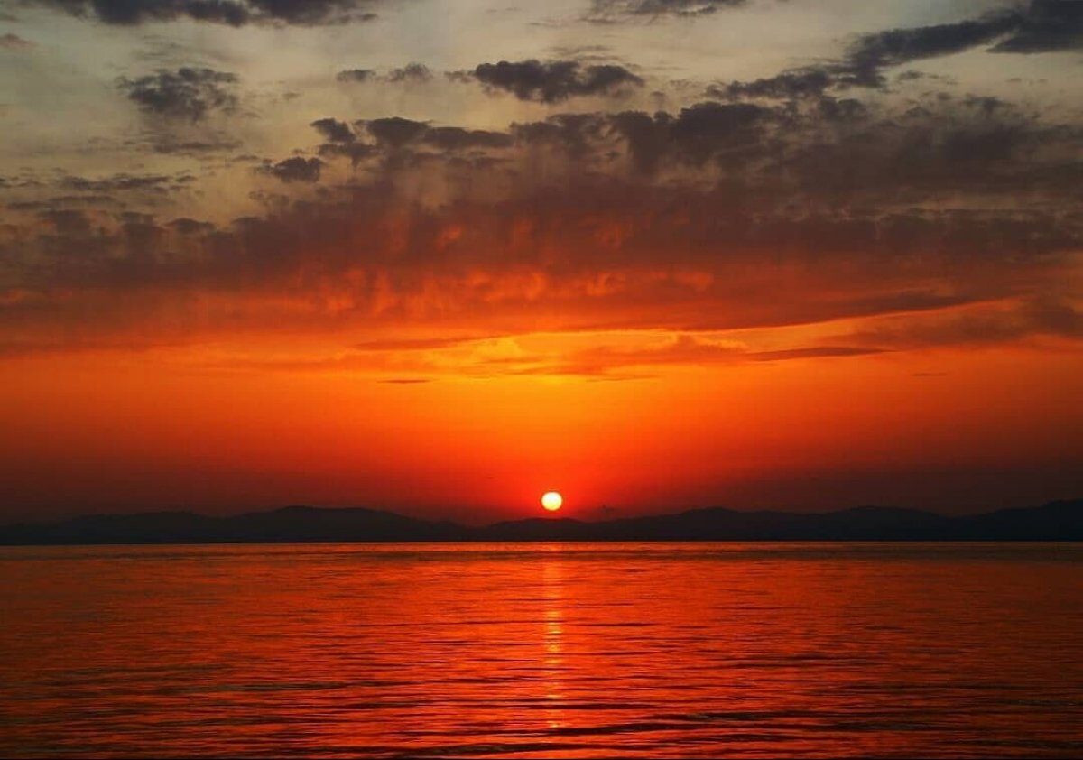 Кадри з морського узбережжя