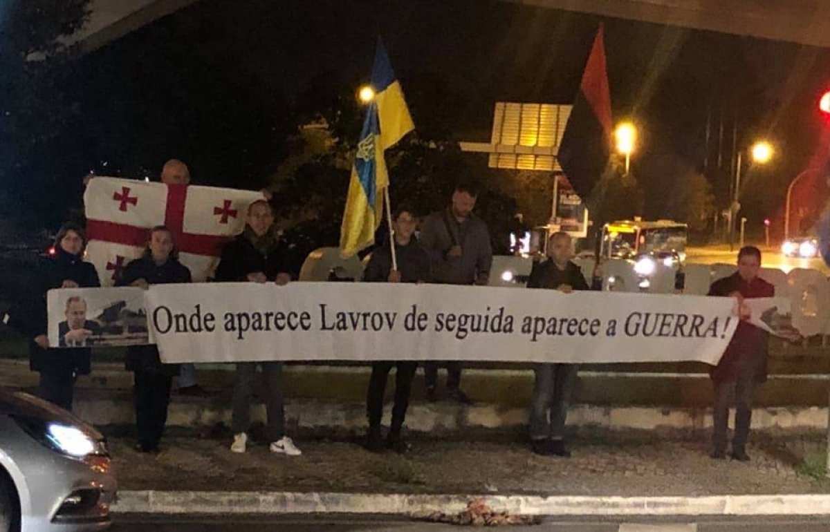Акція в аеропорту Лісабона