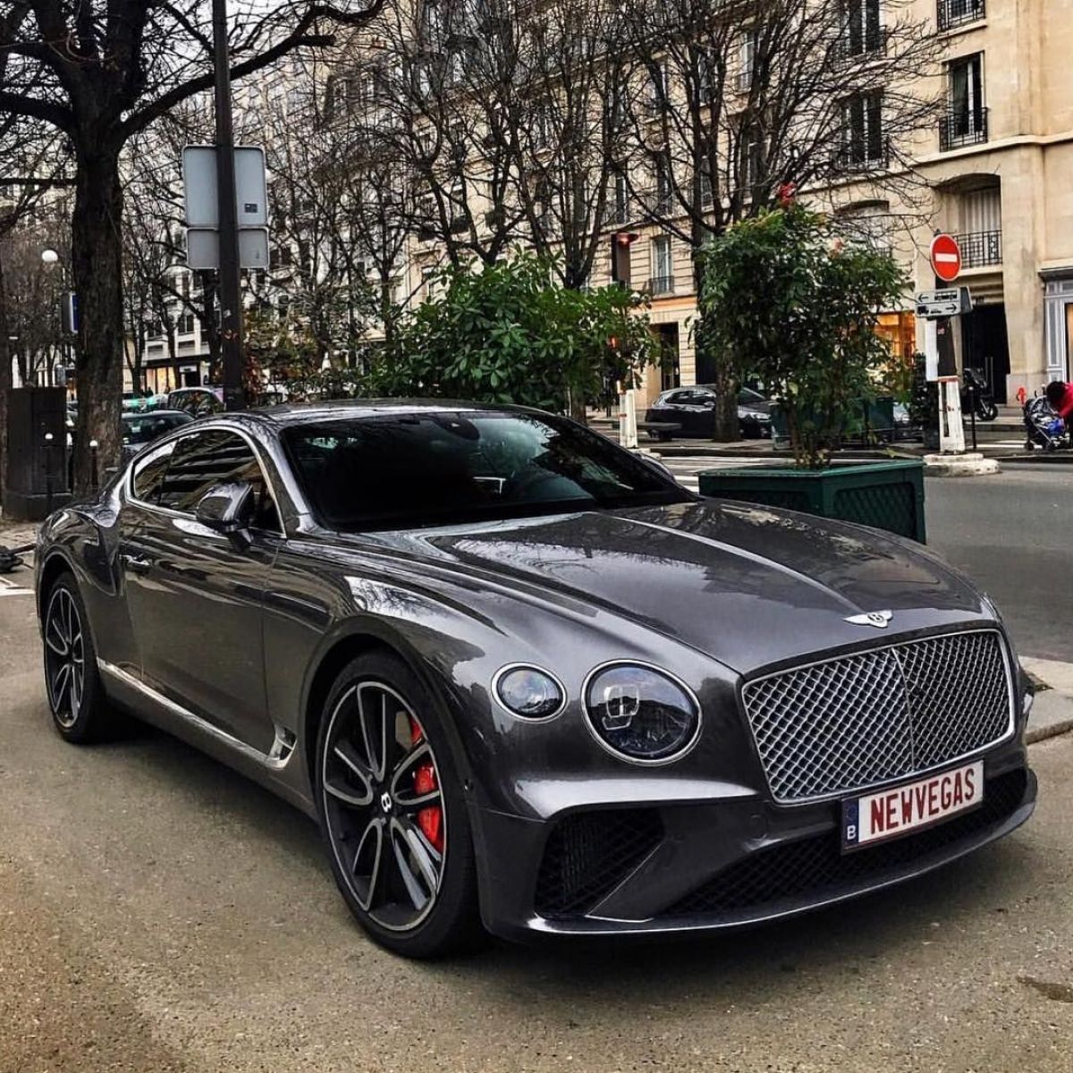 Авто Bentley Continental GT