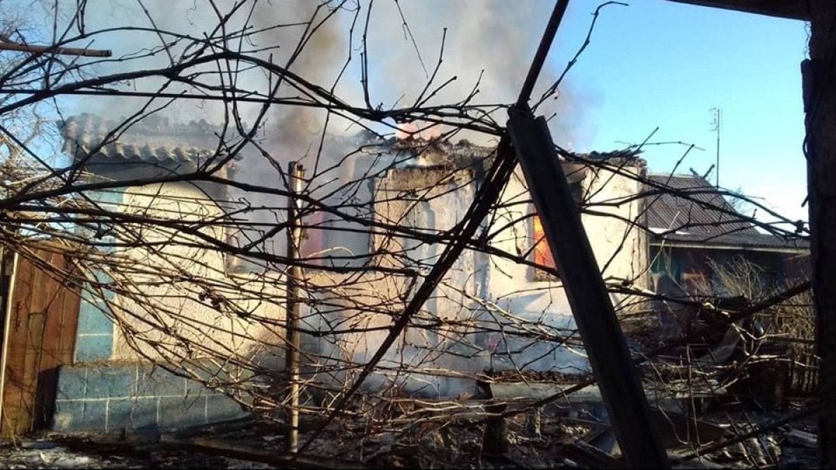 Обстріл Золотого