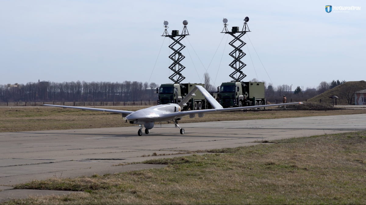 Безпілотник Bayraktar TB2