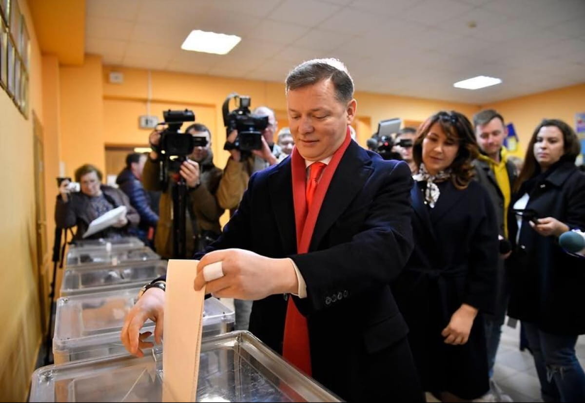 Олег Ляшко голосует