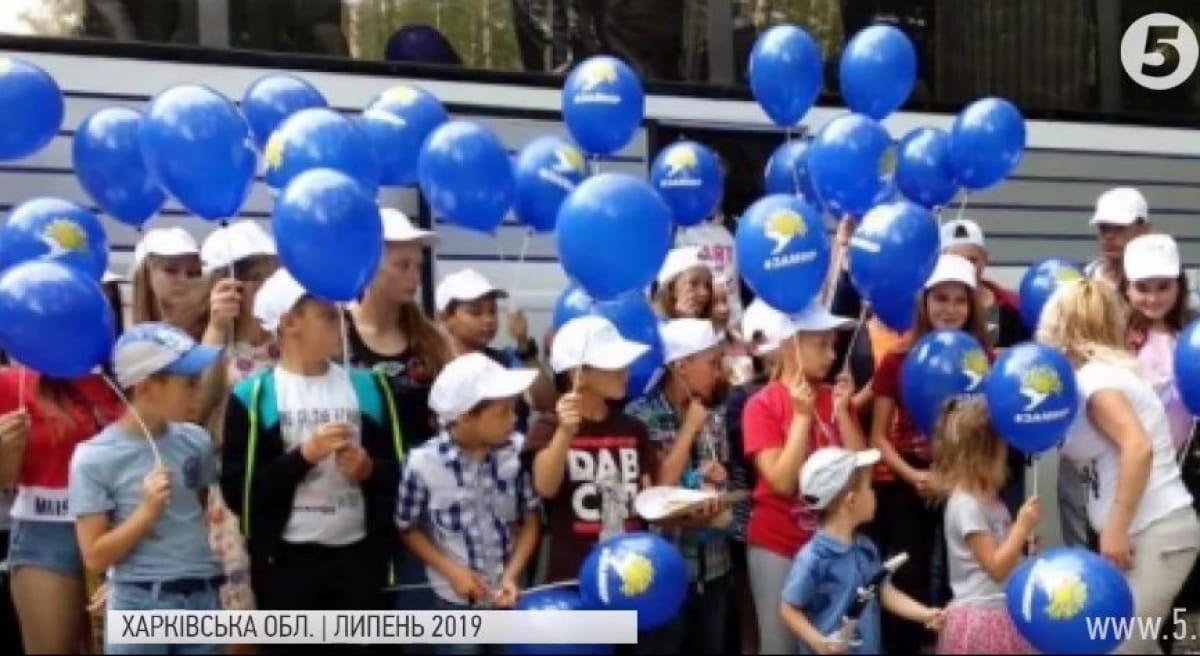 Кандидати в депутати підкуповують виборців