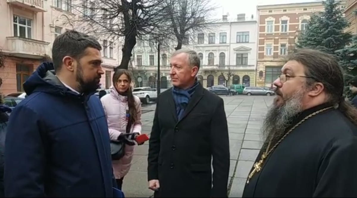 Трофимов и представитель УПЦ МП