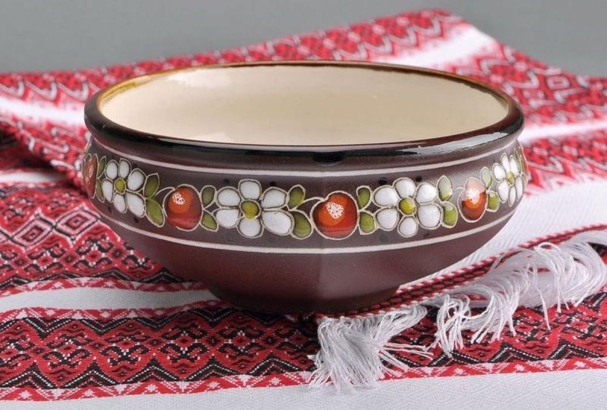 Глиняная миска