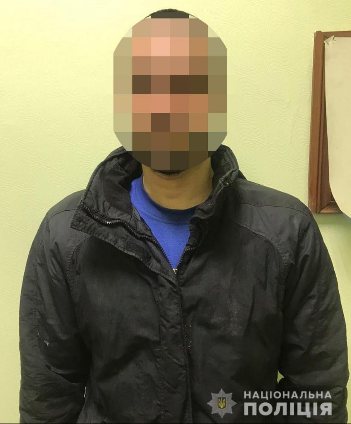 В Киеве мужчина напал с ножом на посетителя кафе